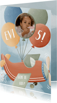 Kinderfeestje uitnodiging met vliegtuig ballonnen en foto