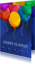 Leuke verjaardagskaart met ballonnen op blauw