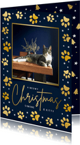 Moderne kerstkaart met gouden pootafdrukjes en foto kat 