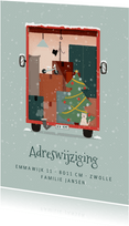 Verhuiskaartje kerst met verhuiswagen en sneeuw