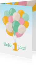 Verjaardagskaart met pastelkleurige ballonnen