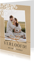 Verlovingskaart stijlvol vintage kraft met kant strik