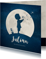 Geboortekaartje silhouet van jongen met paardebloem in maan