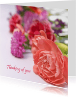 Ik denk aan je kaart met paarse en roze bloemen