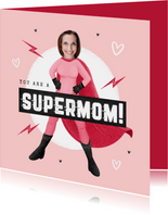 Moederdag kaart supermom super mama held hartjes foto