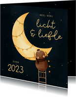 Nieuwjaarskaart licht & liefde voor 2023 maan met beertje