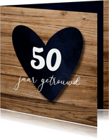 Uitnodiging 50 jaar huwelijk velvet look hout
