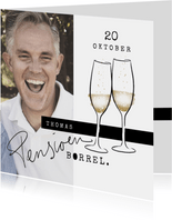 Uitnodiging pensioen-borrel, met champagneglazen