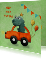 Vrolijke verjaardagskaart met dino in auto