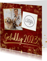 Zakelijke rode nieuwjaarskaart met eigen foto en logo