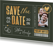 Save the date ticket trouwkaart hartje ringen goud 