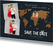 Save the date trouwkaart wereld kurk punaise foto's