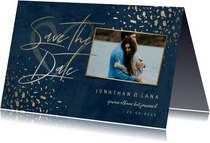 Save the date kaart foto donkerblauw met terrazzo patroon