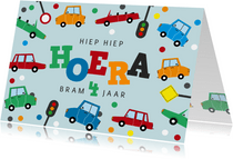 Verjaardagskaart kind auto confetti hoera verkeer