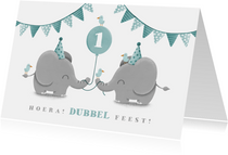 Verjaardagskaart tweeling olifantjes met ballon en slingers