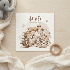 Geboortekaartje 5e zusje met groot gezin in bloemenweide