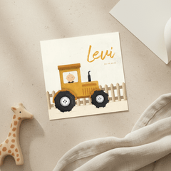 Geboortekaartje tractor met baby en hekje