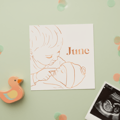 Lief geboortekaartje broer wijst neusje aan - koperfolie