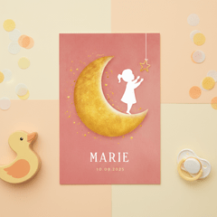 Lief geboortekaartje met een silhouet van meisje op een maan