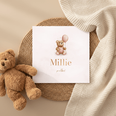 Lief geboortekaartje met teddybeer en roze ballon