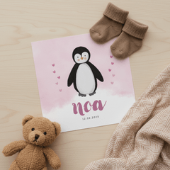 Lief pinguïn geboortekaartje met waterverf en hartjes