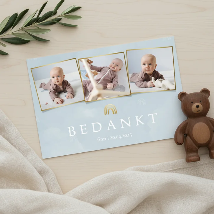 Bedankkaartje geboorte wolkjes en regenboog blauw