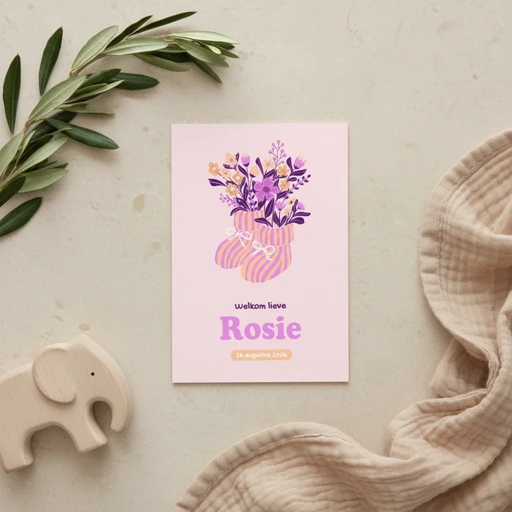 Geboortekaartje babyslofjes met roze en gele bloemen