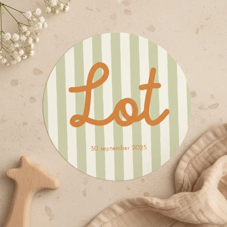 Geboortekaartje cirkelvorm met hippe groene streepjes