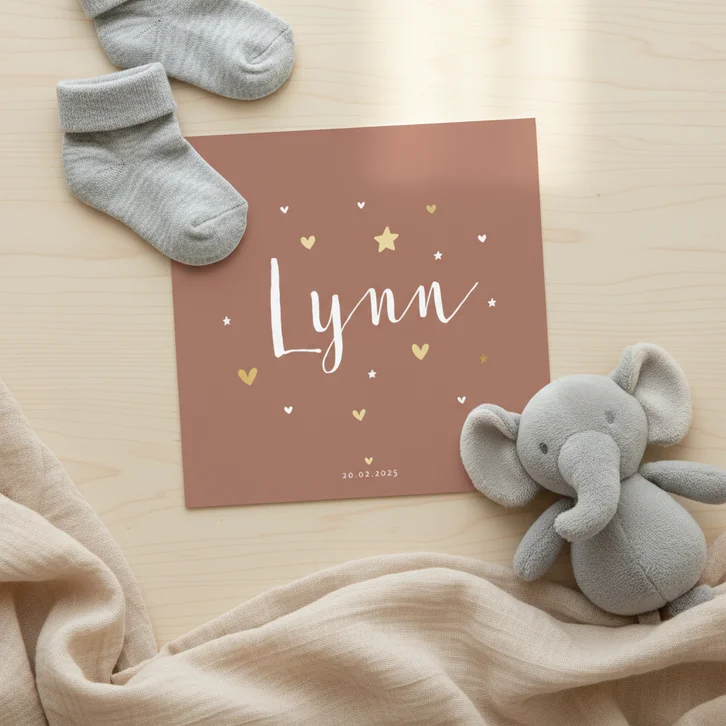 Geboortekaartje gouden sterren en hartjes aanpasbaar