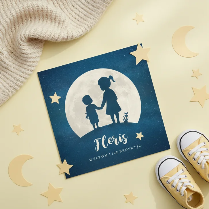 Geboortekaartje grote zus en broertje silhouet hand in hand 