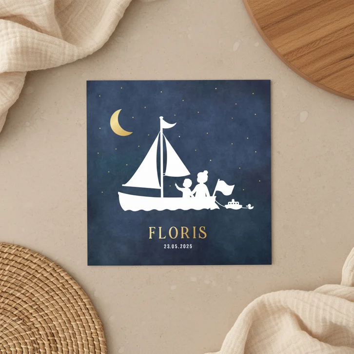 Geboortekaartje jongen - zus en broertje in een zeilboot