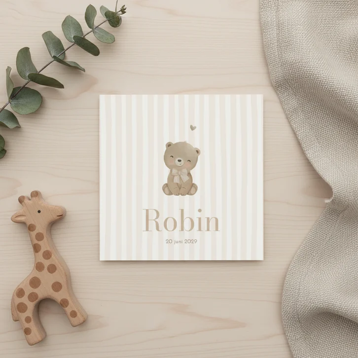 Geboortekaartje lief beertje met strikje beige