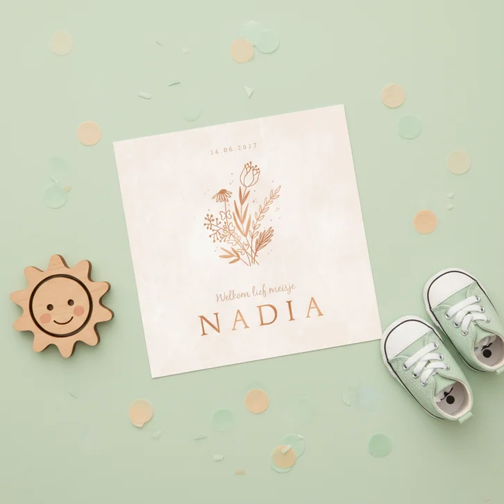 Geboortekaartje meisje droogbloem line art zand