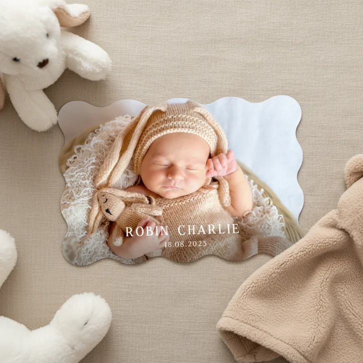 Geboortekaartje meisje of jongen golvende rand en eigen foto