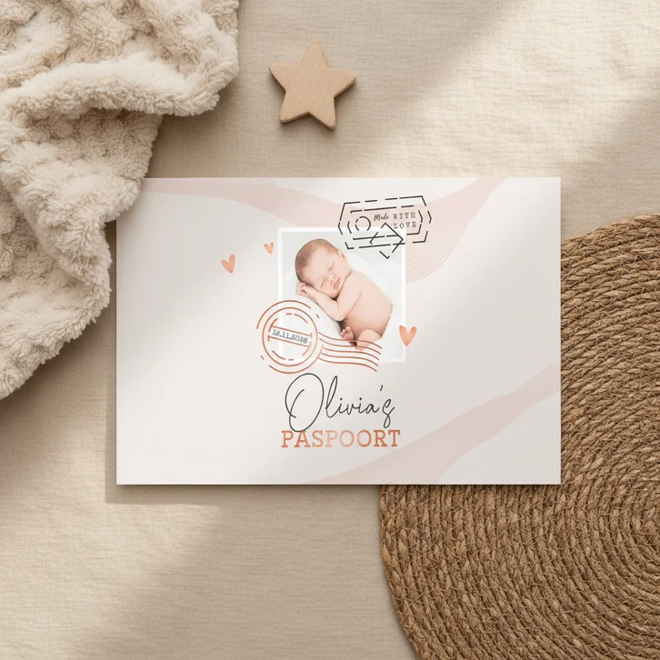Geboortekaartje roze paspoort made with love stempels