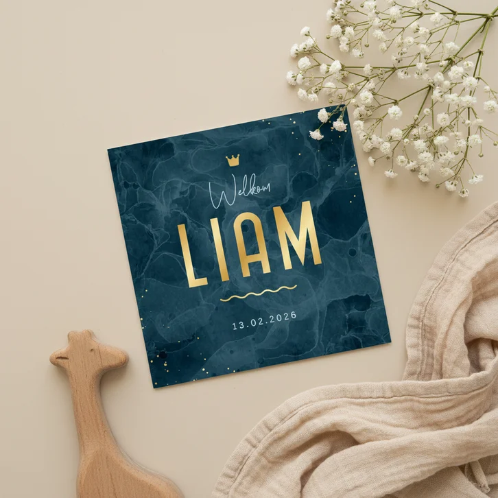 Geboortekaartje stoer stijlvol goud kroontje blauw verf