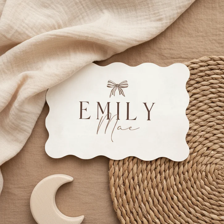 Geboortekaartje wave strikje beige gestreept stijlvol lief