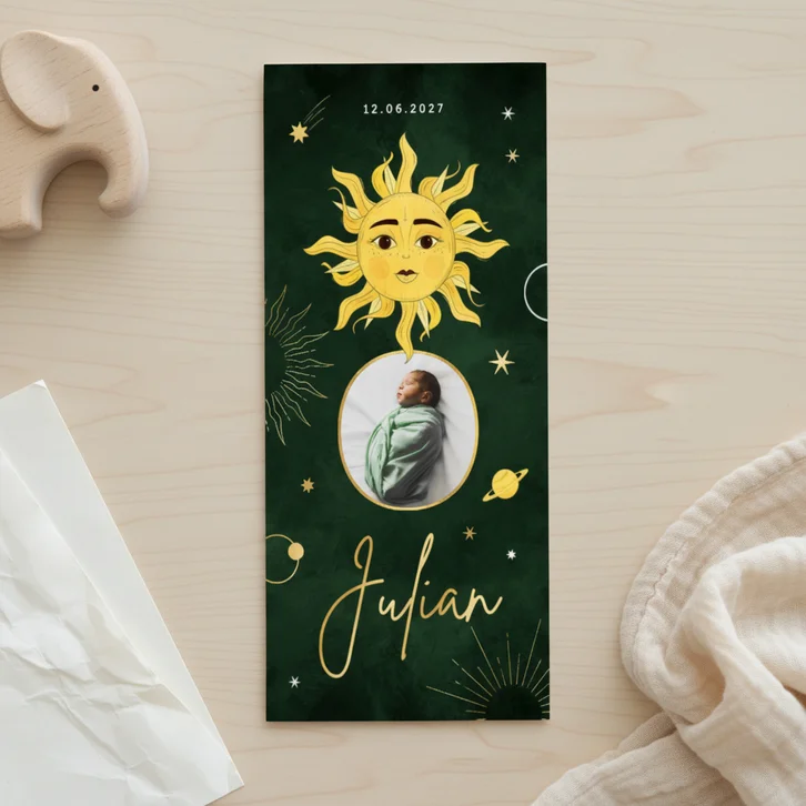 Geboortekaartje zon heelal sterren planeet goud foto