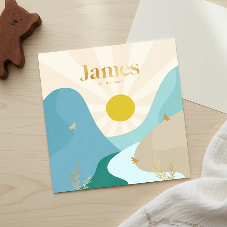 Hip geboortekaartjes jongen met landschap en gouden libelle