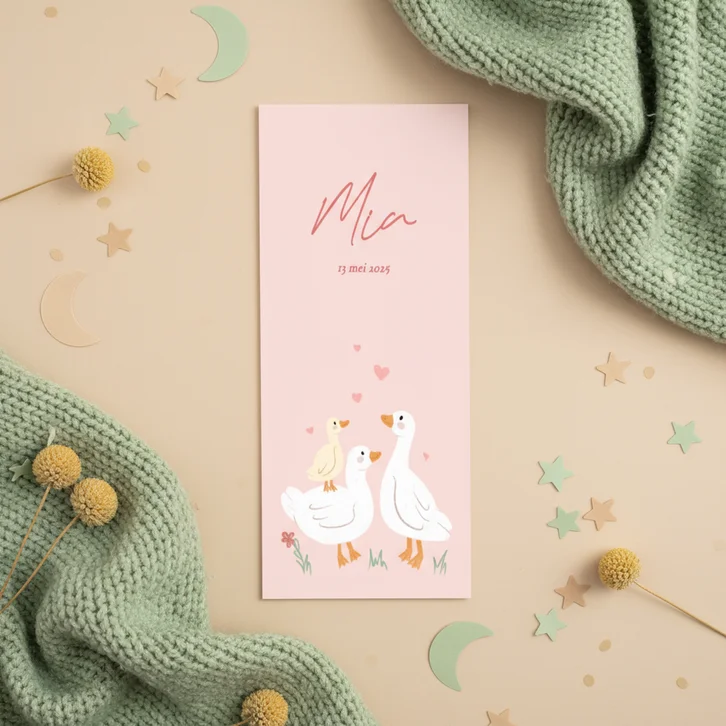 Langwerpig geboortekaartje met schattige eendjes roze