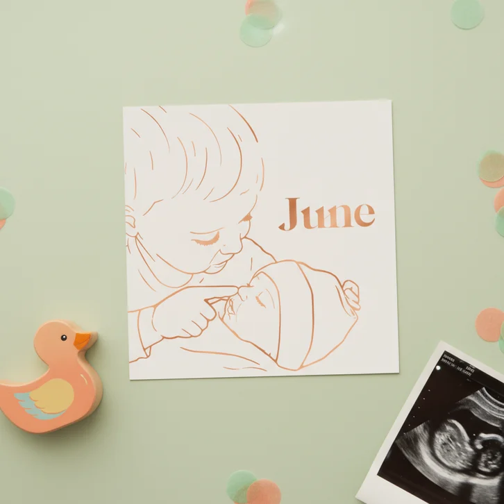 Lief geboortekaartje broer wijst neusje aan - koperfolie