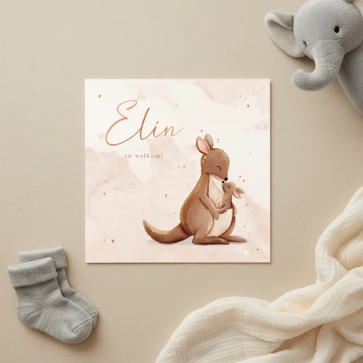 Lief geboortekaartje kangoeroe met roze waterverf