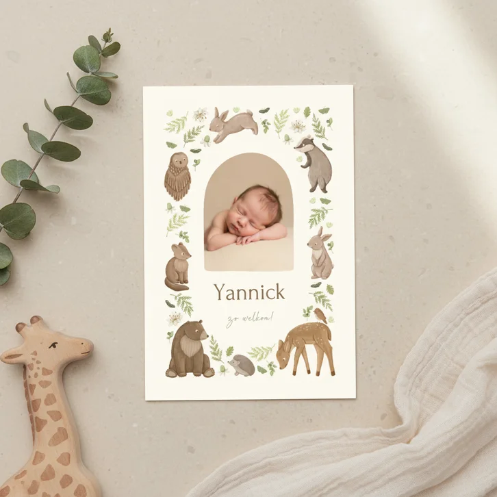 Lief geboortekaartje met foto, dieren en plantjes