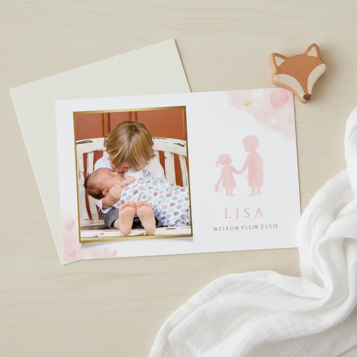 Lief geboortekaartje met silhouet broer en zusje en foto