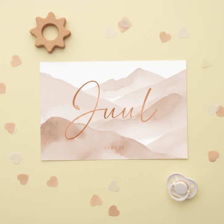 Lief geboortekaartje natuur bergen beige met koper