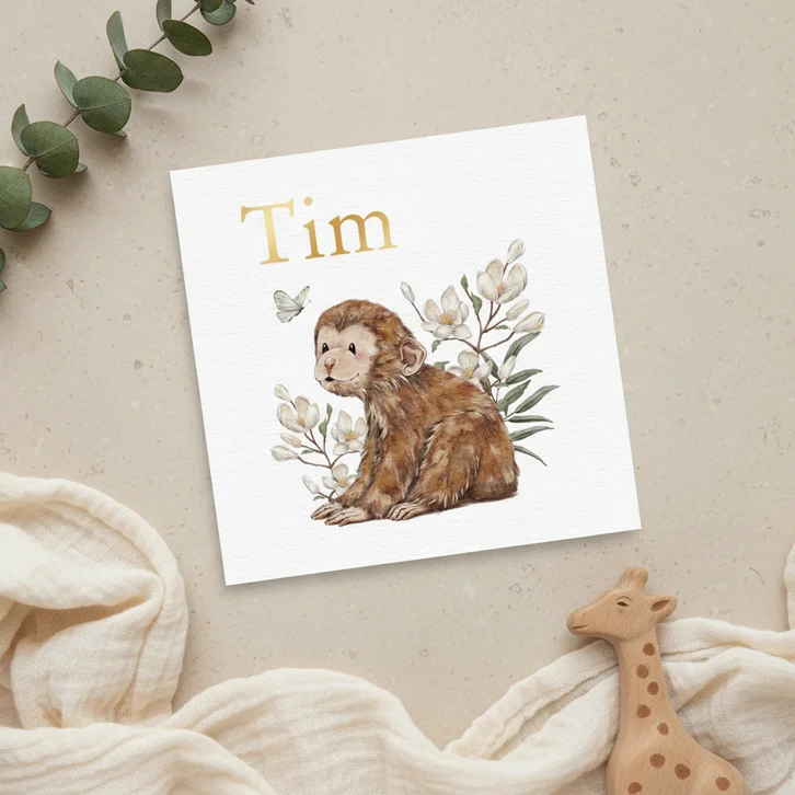 Natuurlijk geboortekaartje met lief aapje en vlinder