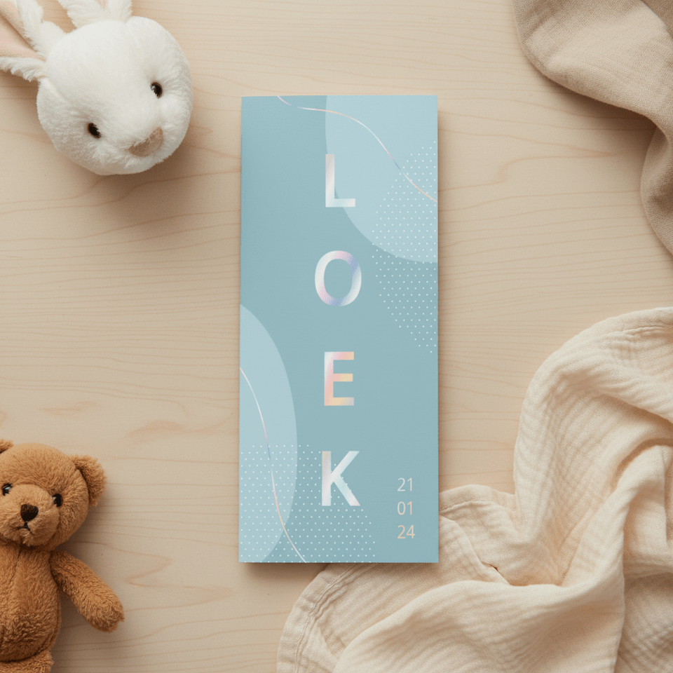 Blauw geboortekaartje abstract met holografisch folie