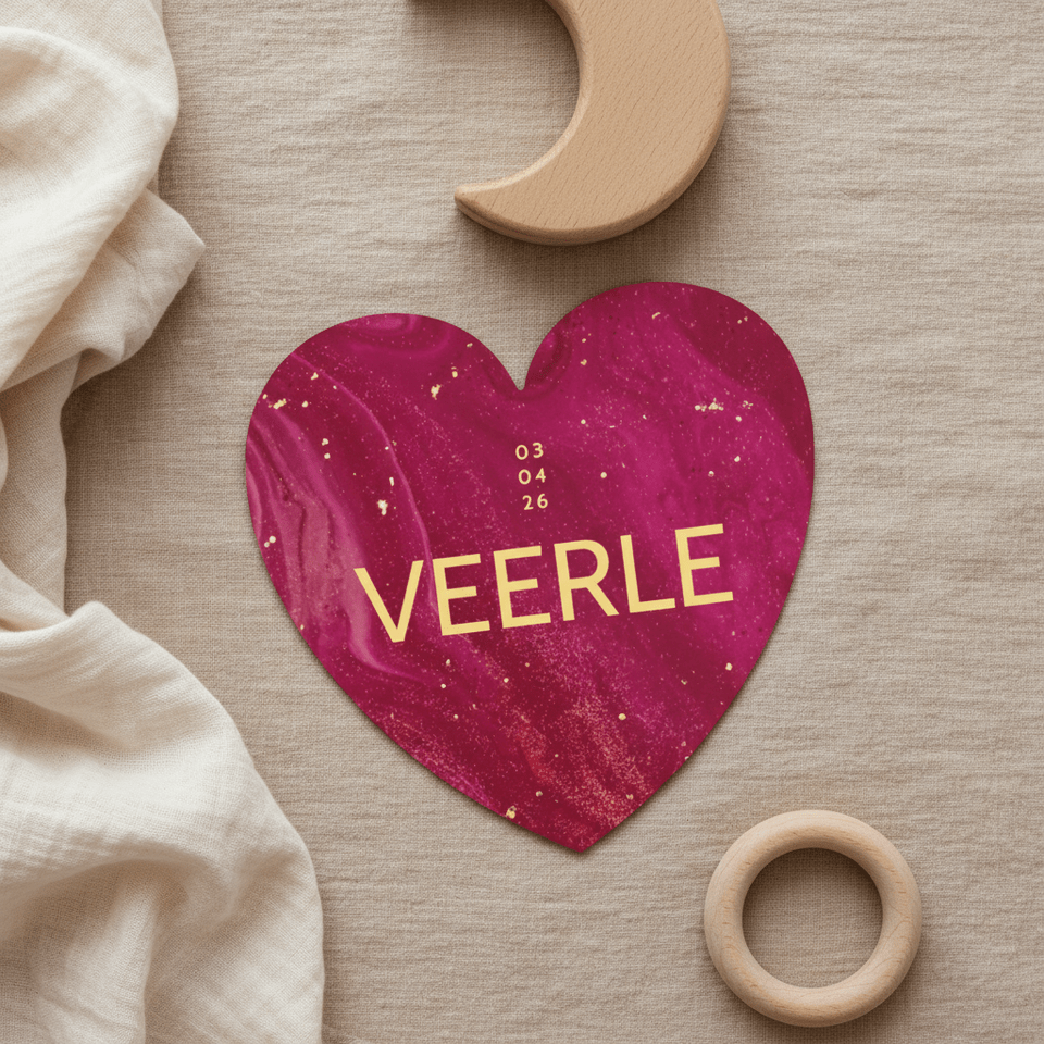 Geboortekaartje meisjes in hartvorm met roze marmer