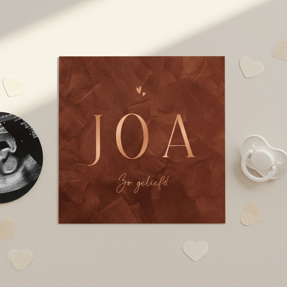Geboortekaartje minimalistisch roestbruin structuur hartjes