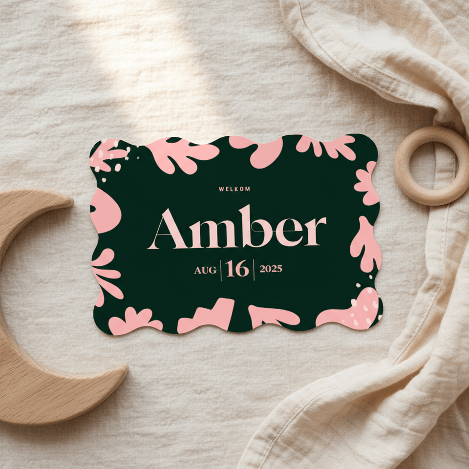 Geboortekaartje modern met golvende rand groen met roze